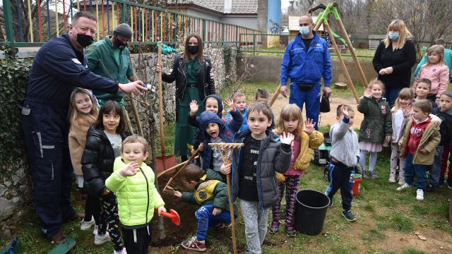 Grad Kraljevica sudjeluje u Kampanji  „Tjedan kolektivne sadnje stabala u Hrvatskoj 2021.“