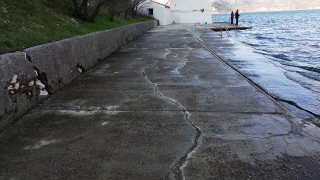 Potpisan je Ugovor o javnoj nabavi radova na sanaciji obalnog platoa u Bakarcu