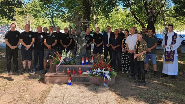 Kraljevčani se poklonili hrvatskim braniteljima