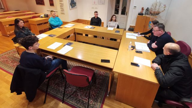 Gea Marohnić izabrana za predsjednicu Savjeta mladih Grada Kraljevice, Ana Borić njena zamjenica