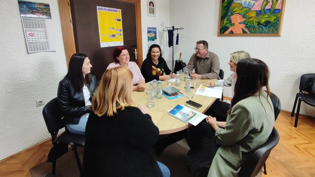 Postignut dogovor o povećanju plaće s predstavnicima sindikata radnika predškolskog odgoja i DV “Orepčići”