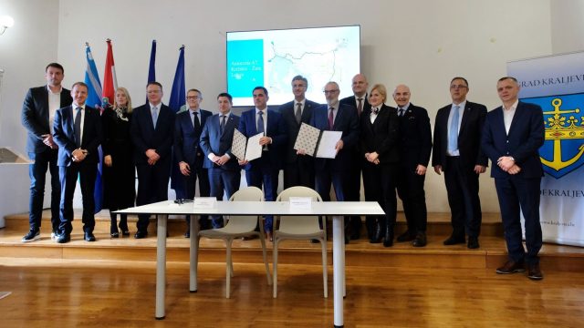 Potpisivanje ugovora za izgradnju poddionice Križišće-Jadranovoodržano u Kraljevici